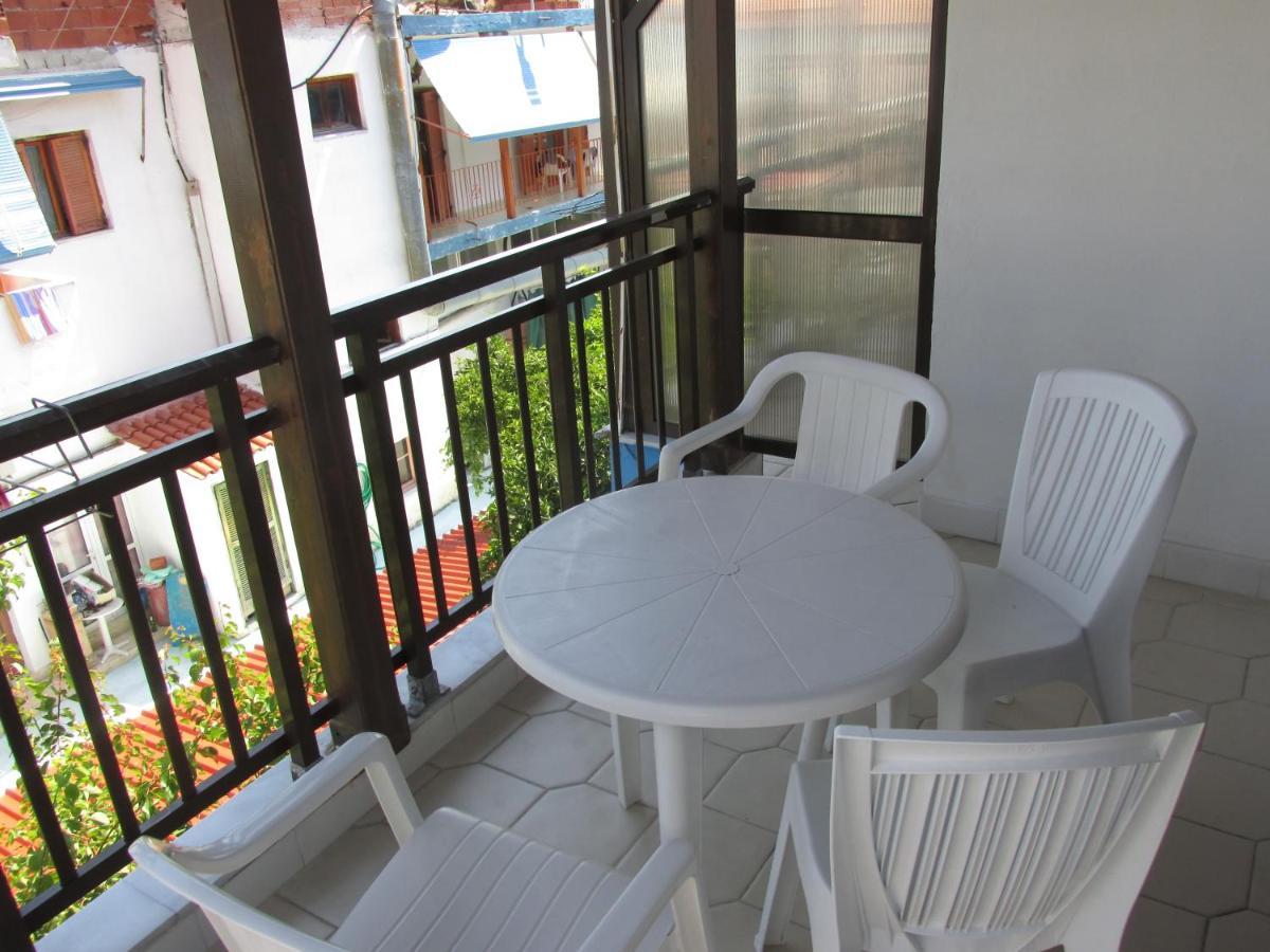פפקוהורי Apartments Villa Castor מראה חיצוני תמונה