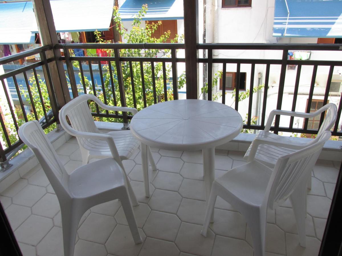 פפקוהורי Apartments Villa Castor מראה חיצוני תמונה