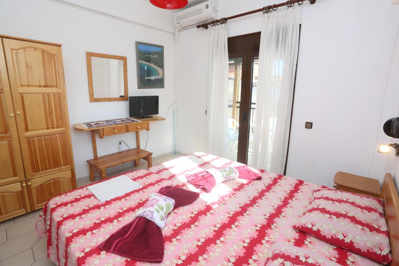 פפקוהורי Apartments Villa Castor מראה חיצוני תמונה