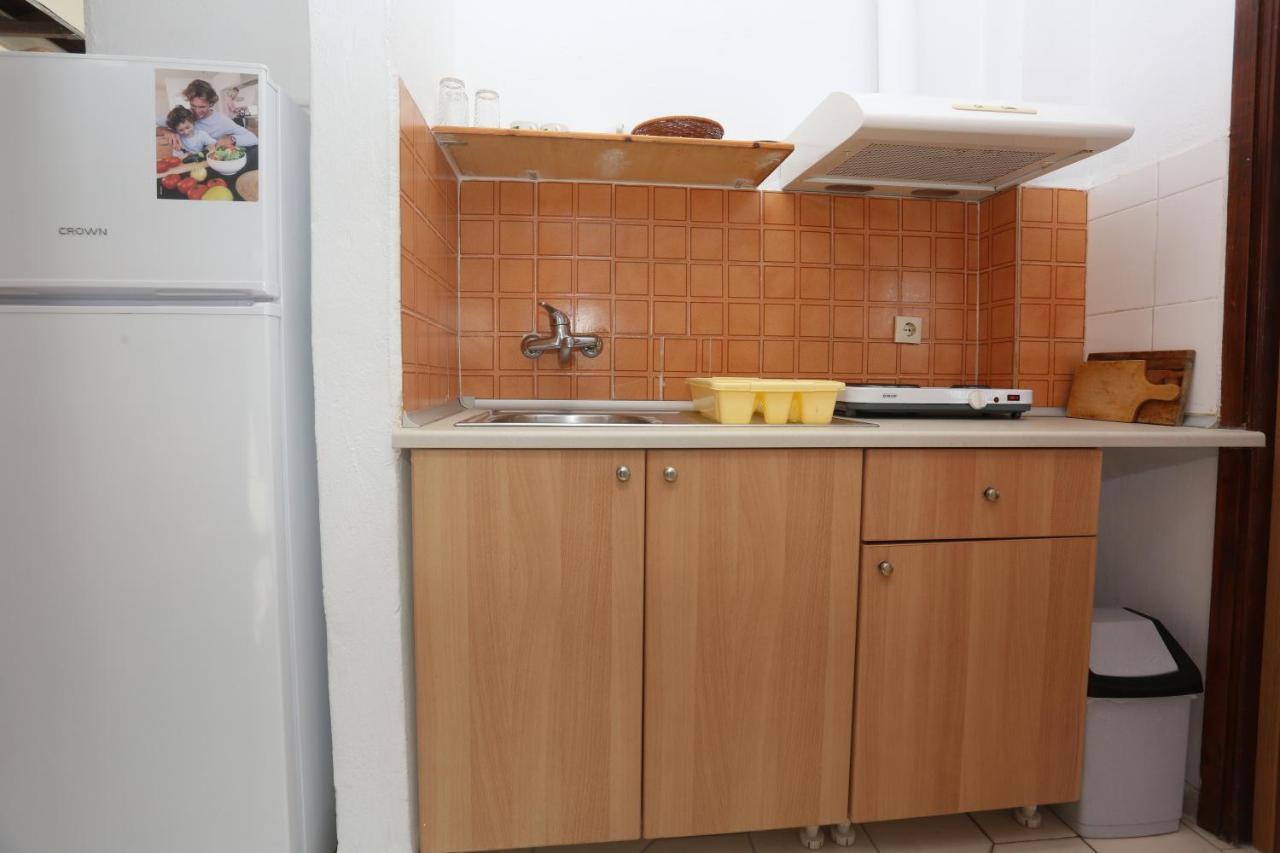 פפקוהורי Apartments Villa Castor מראה חיצוני תמונה